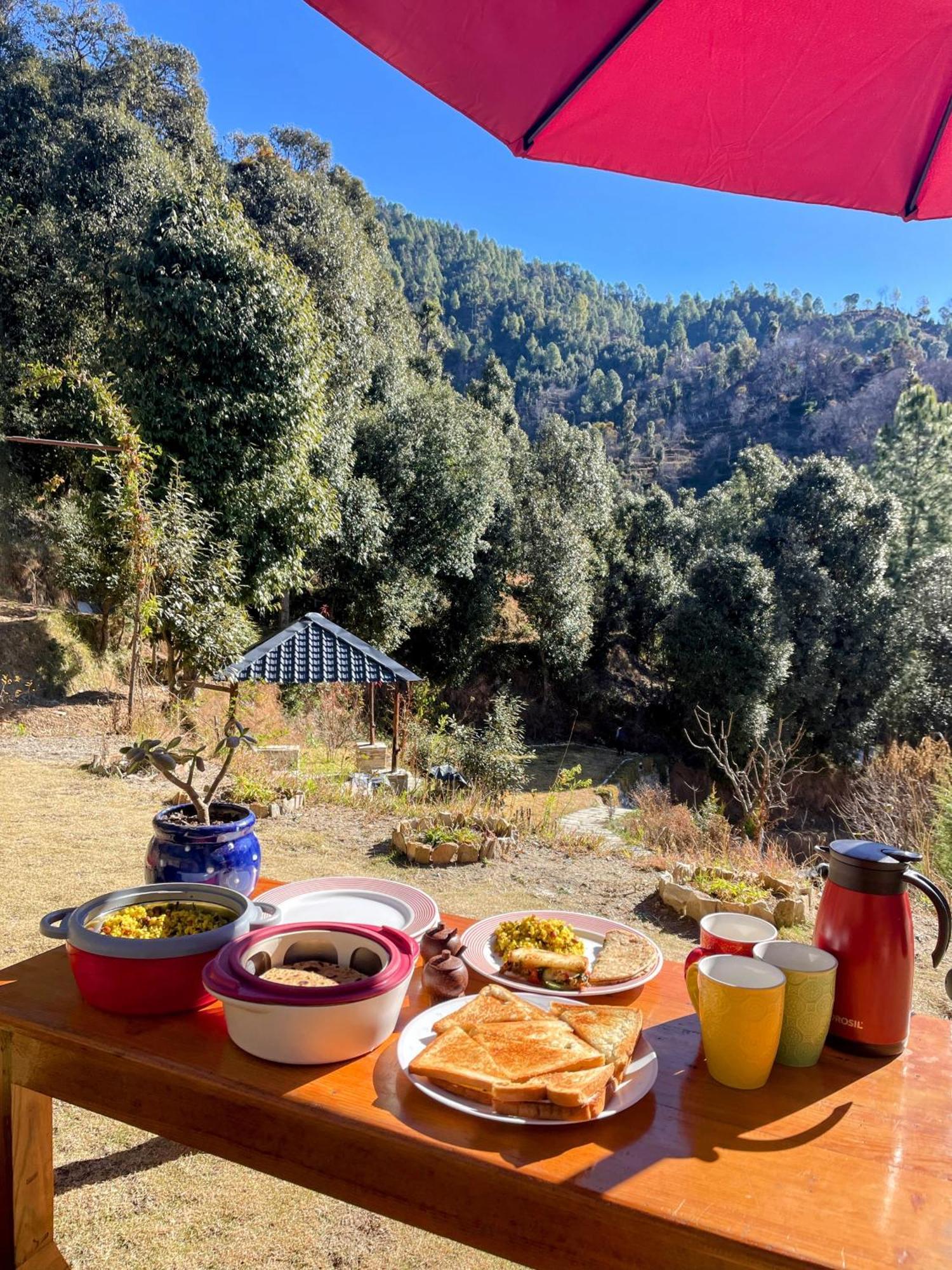 Francolin Lodge-Farmstay @ Darima Mukteshwar Bagian luar foto